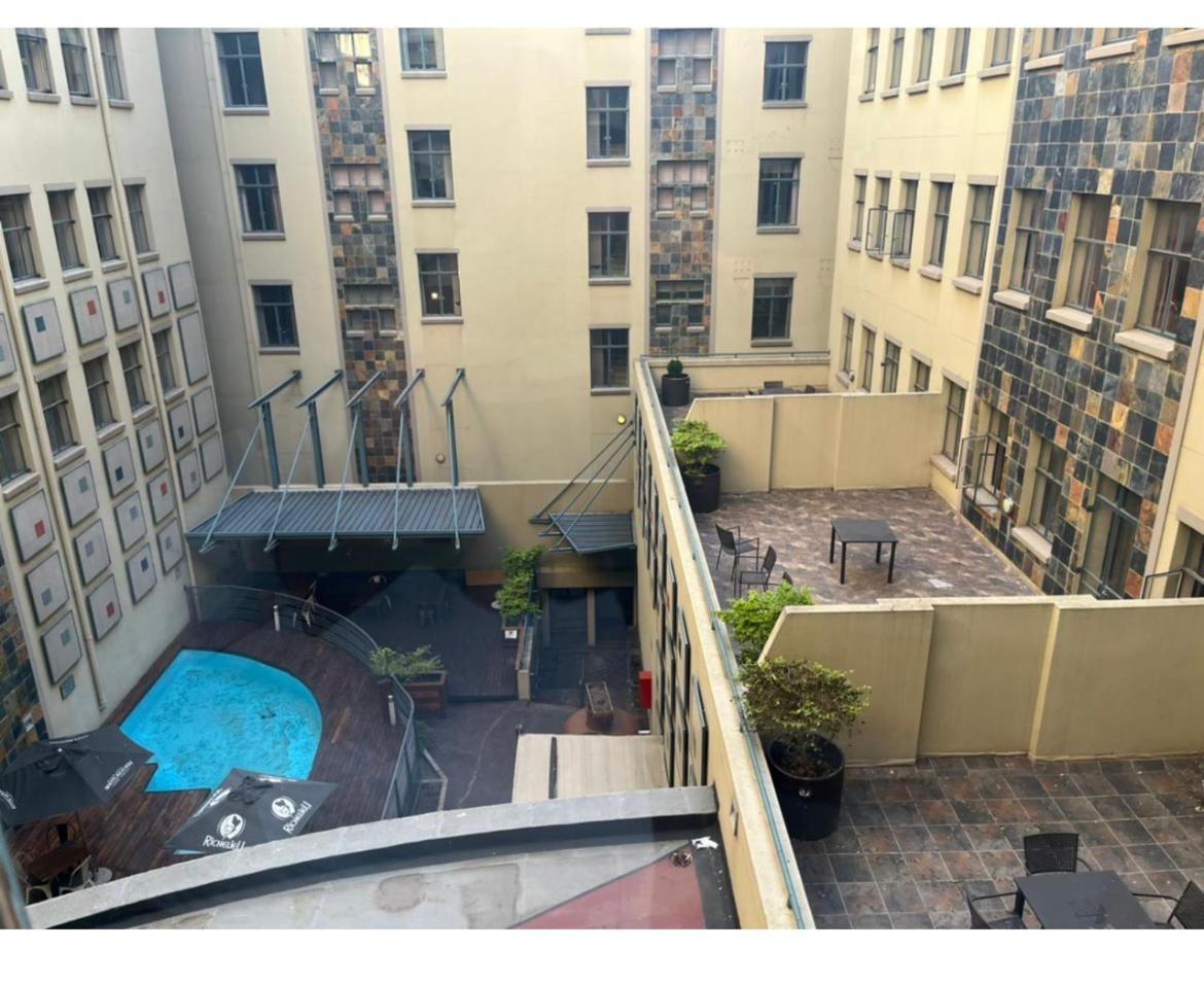 Mabungubwe Hotel Apartments - Home Away From Home Johannesburg Esterno foto